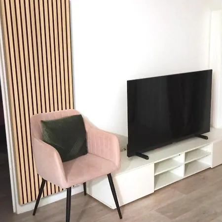 Aux Portes De Paris Apartment Villeneuve-la-Garenne